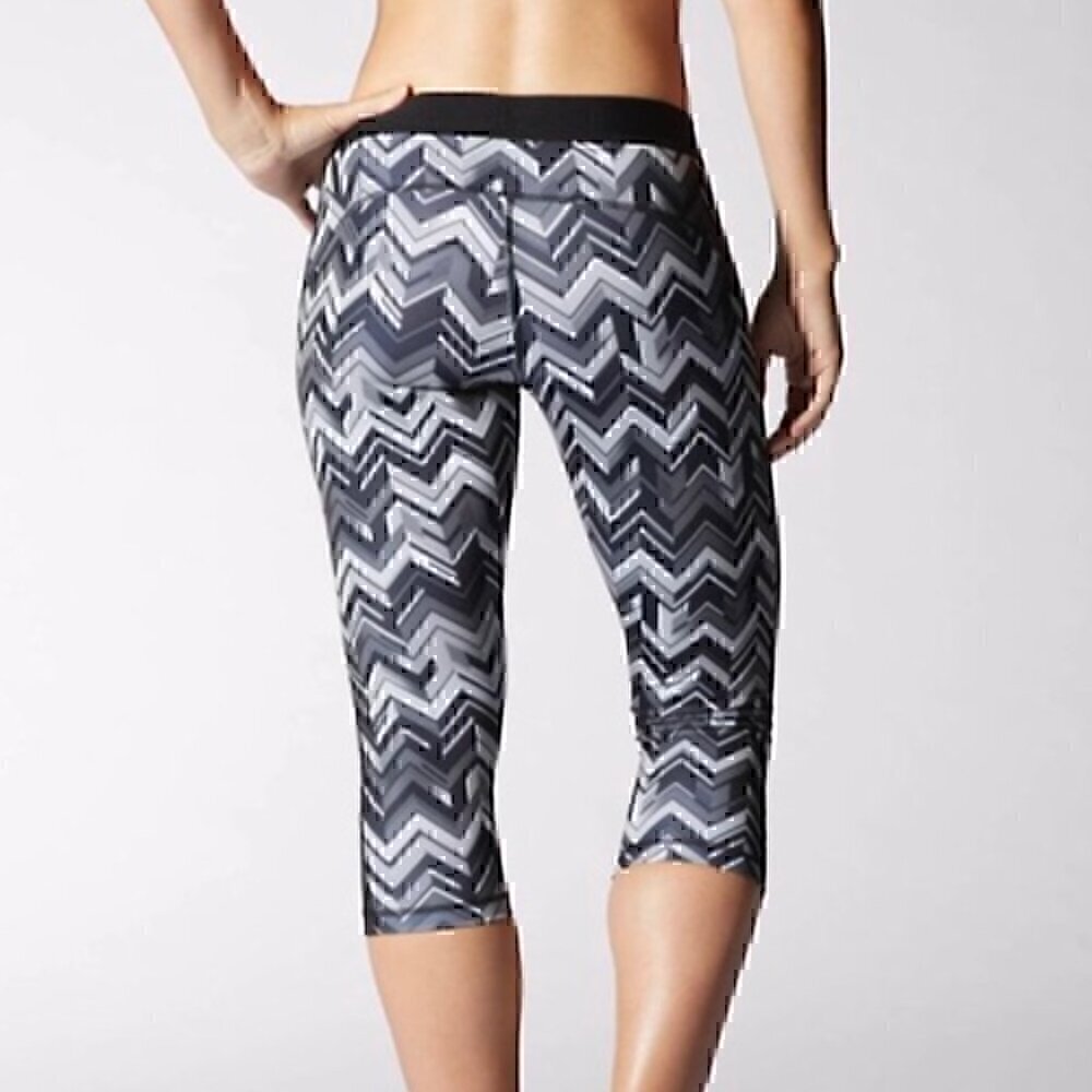 ADIDAS TechFit Printed Capri Leggings Climalite Pink Black Geo Geometric Active - Picture 4 of 14